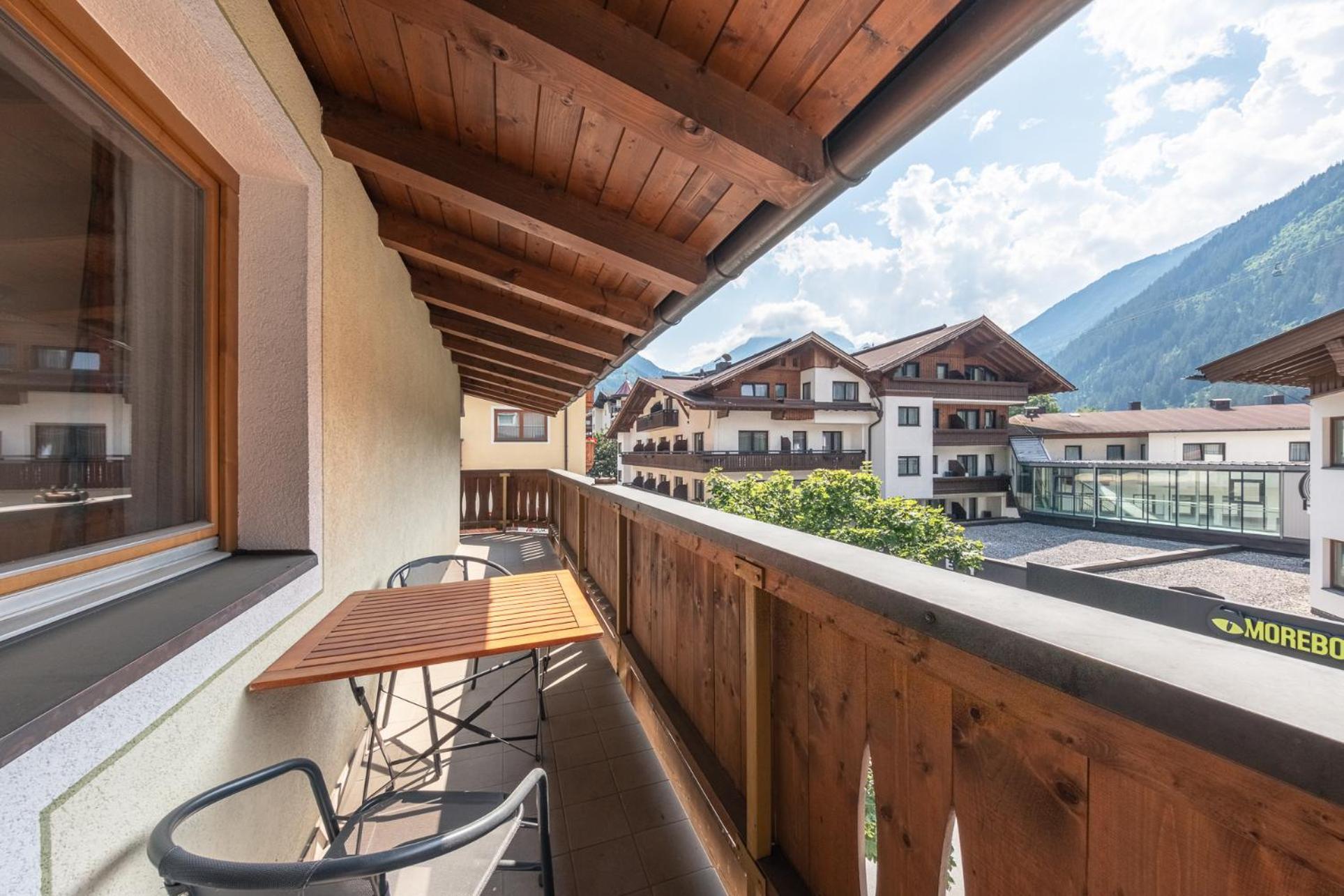 Apartments Alpina Mayrhofen Quarto foto