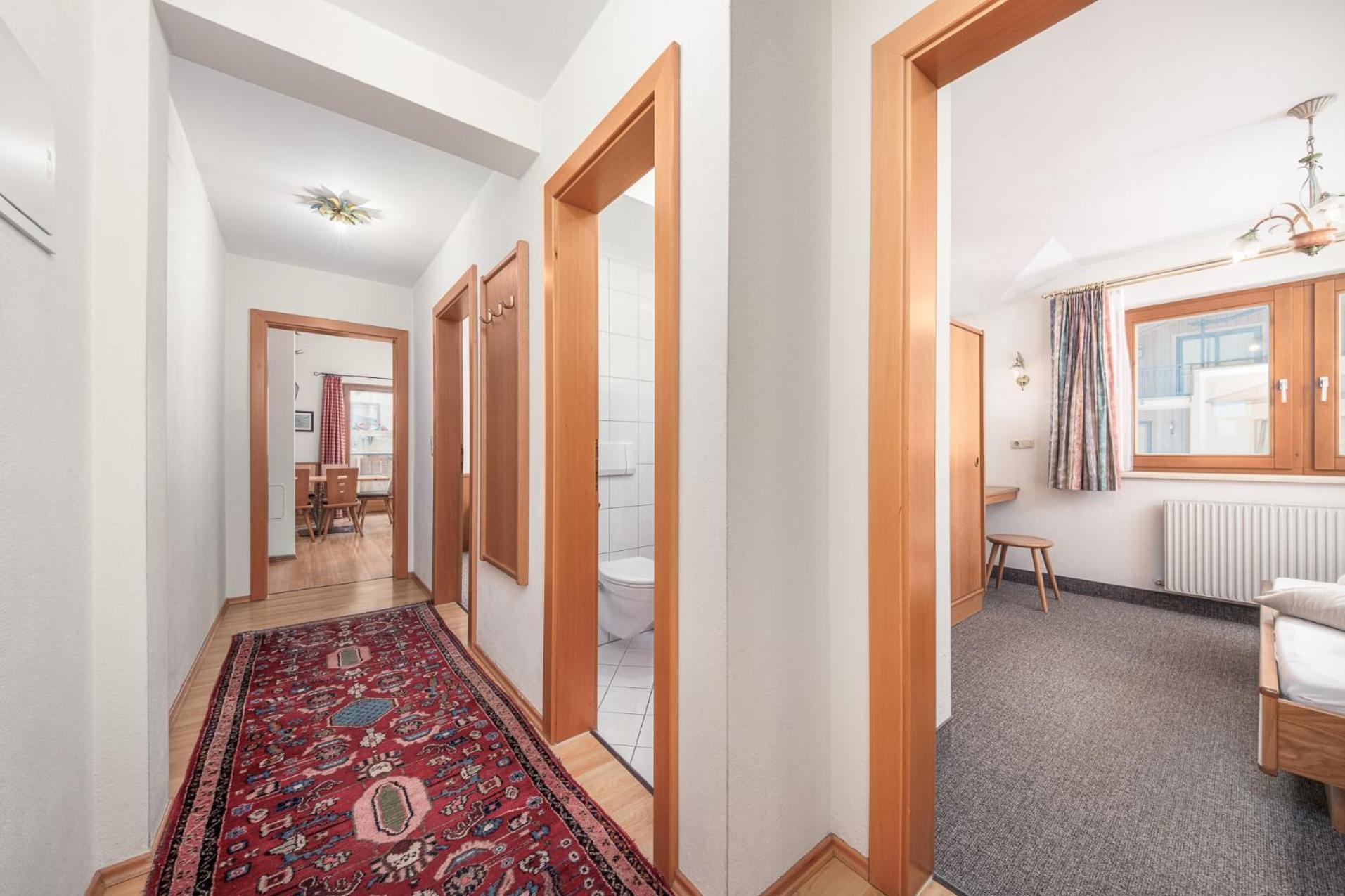 Apartments Alpina Mayrhofen Quarto foto