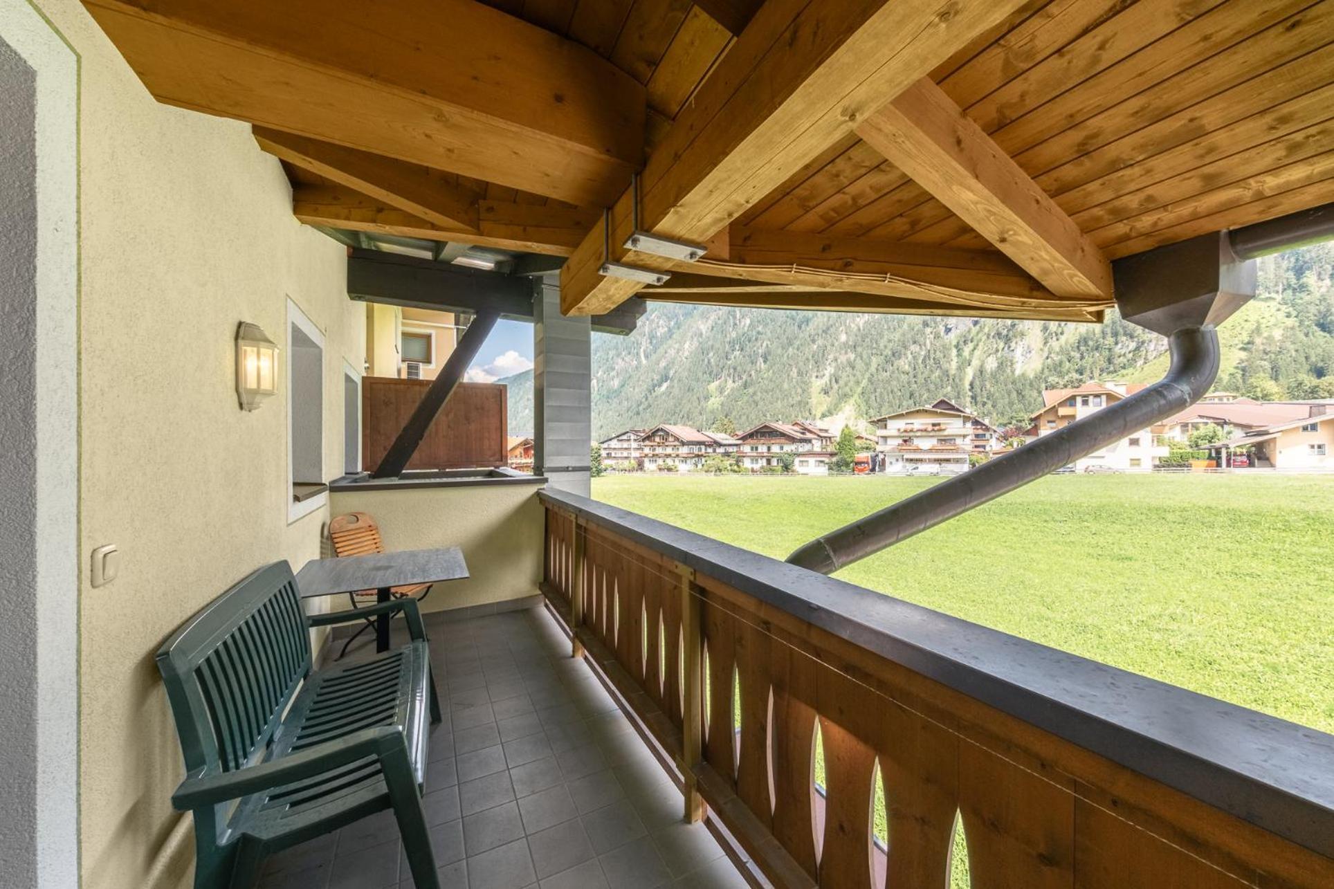 Apartments Alpina Mayrhofen Quarto foto